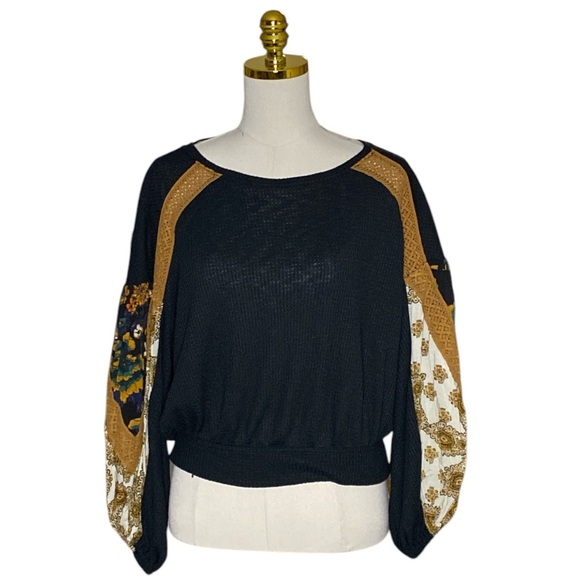 FREE PEOPLE Floral Casual Black Combo Cropped Waffle Knit Boho Oversized Top XS - Picture 6 of 11